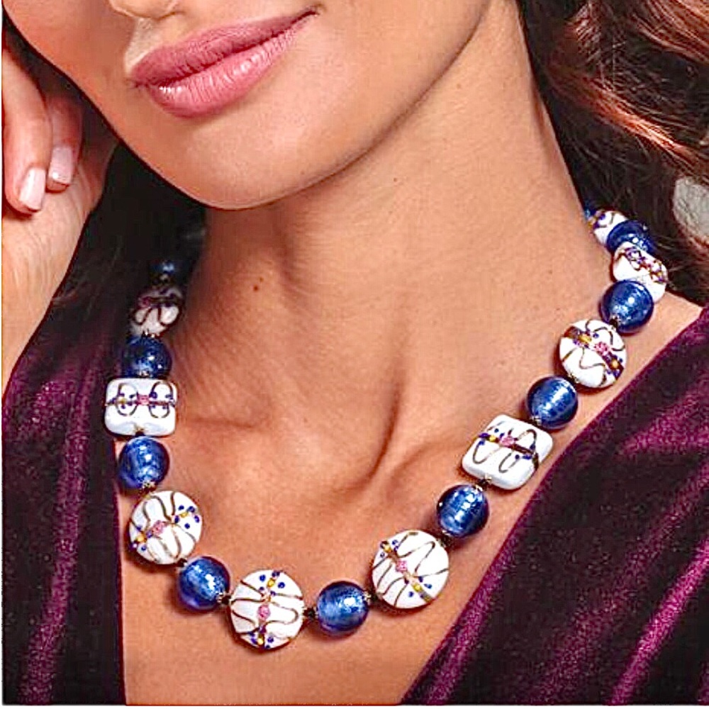 RARE FIND!🎉Host Pick!🎉 Stauer genuine Italian Murano glass necklace